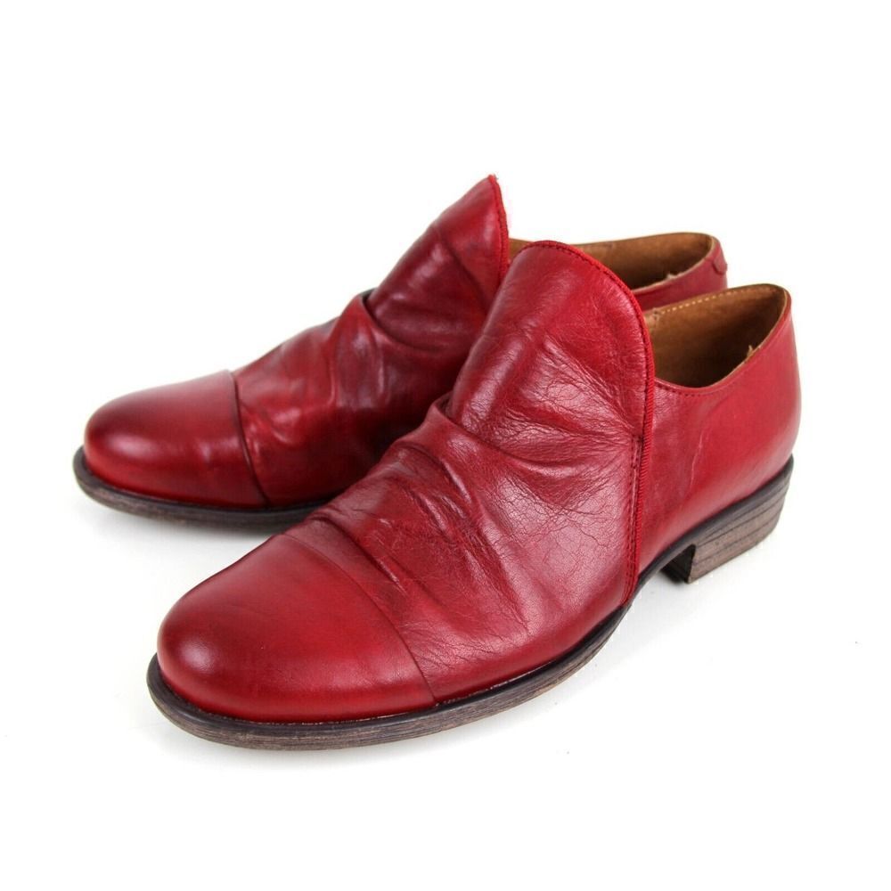 Miz Mooz RED GENUINE LEATHER LOW HEEL ROUND TOE ZIP SIDE LOAFER SHOES Size 6 - Picture 3 of 13